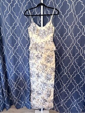 Dress the Population Akiah Embroidered Gown Sz S *Sample* D19
